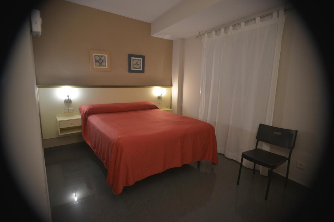 Hotel Velilla Велилья-де-Сан-Антонио Экстерьер фото